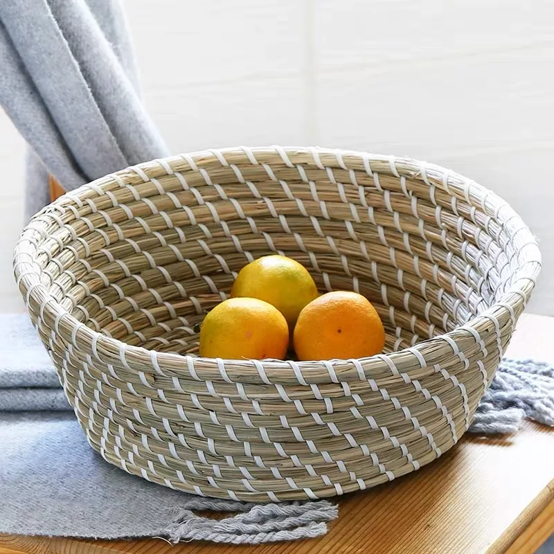 Fruit storage basket straw woven Nordic simple handmade circular vegetable food storage basket kitchen household items