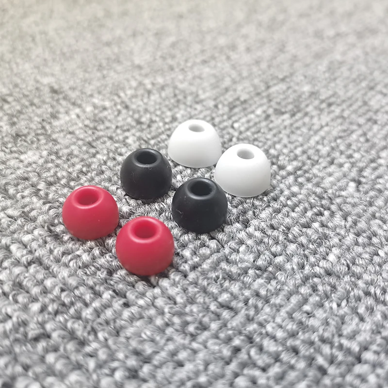 Premium Silicone Replacement Ear Tips for In-Ear Earphones - 3 Pairs