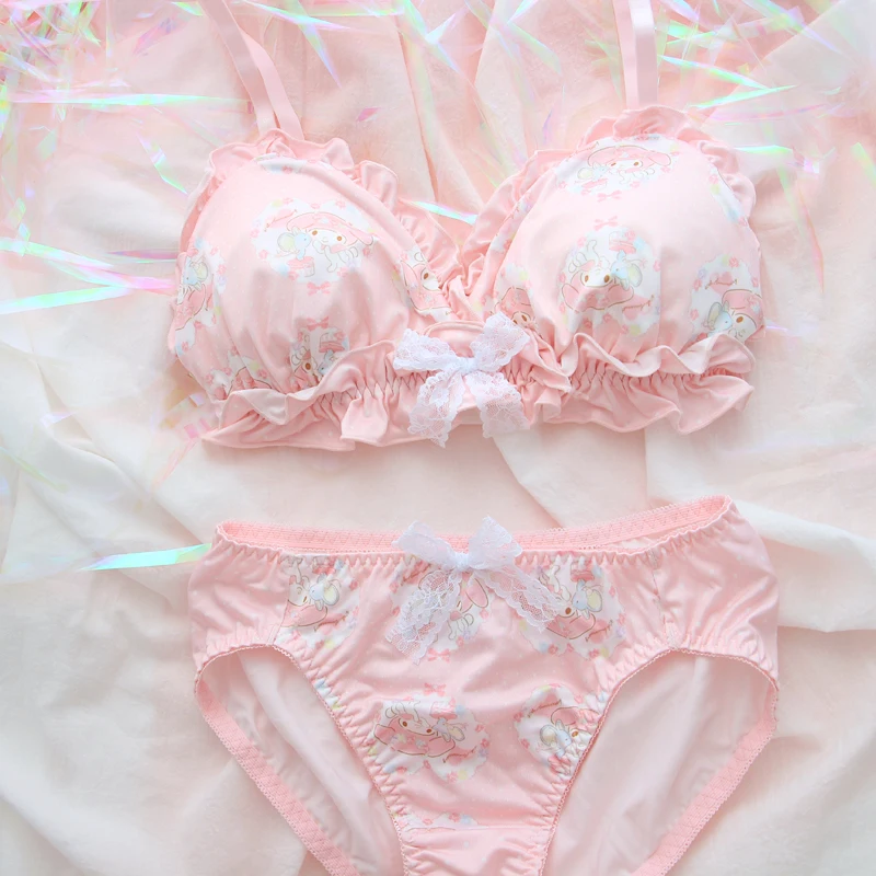 ropa interior rosa