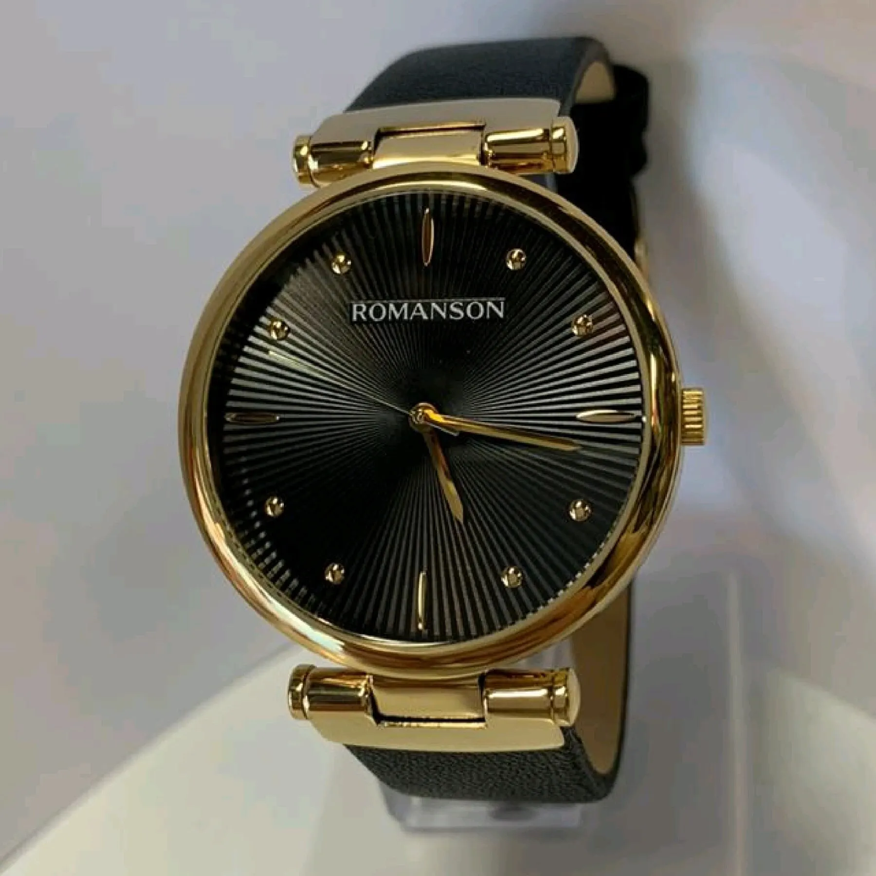 Watch ''romanson'' RL 0b12l LG(WH) women's wristwatch in a golden round case | Наручные часы