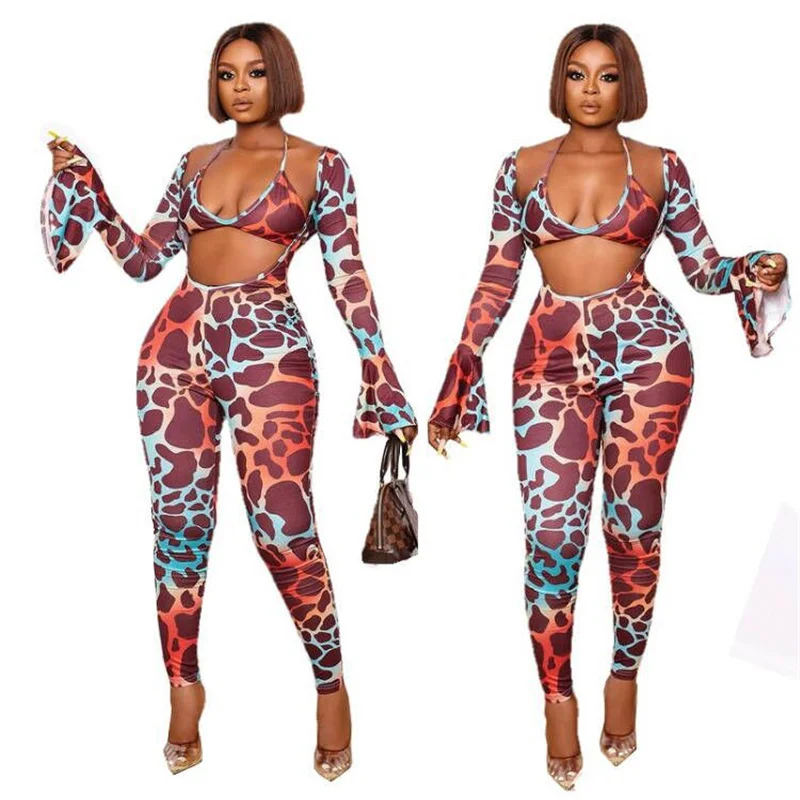 Модные облегающие комбинезоны для молодых девушек с глубоким V-образным вырезом