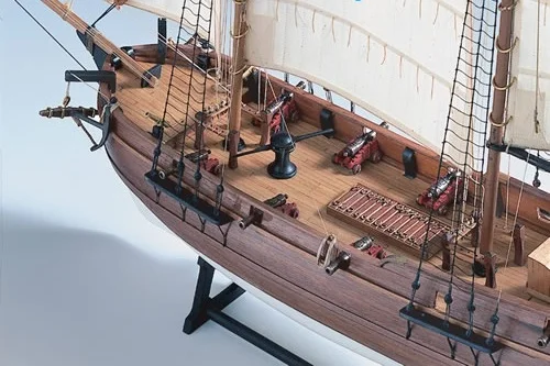 岡重　海賊船　シルック　替え袖 スケール 1/60 船モデル構築キット冒険海賊船 1718 船木製モデル
