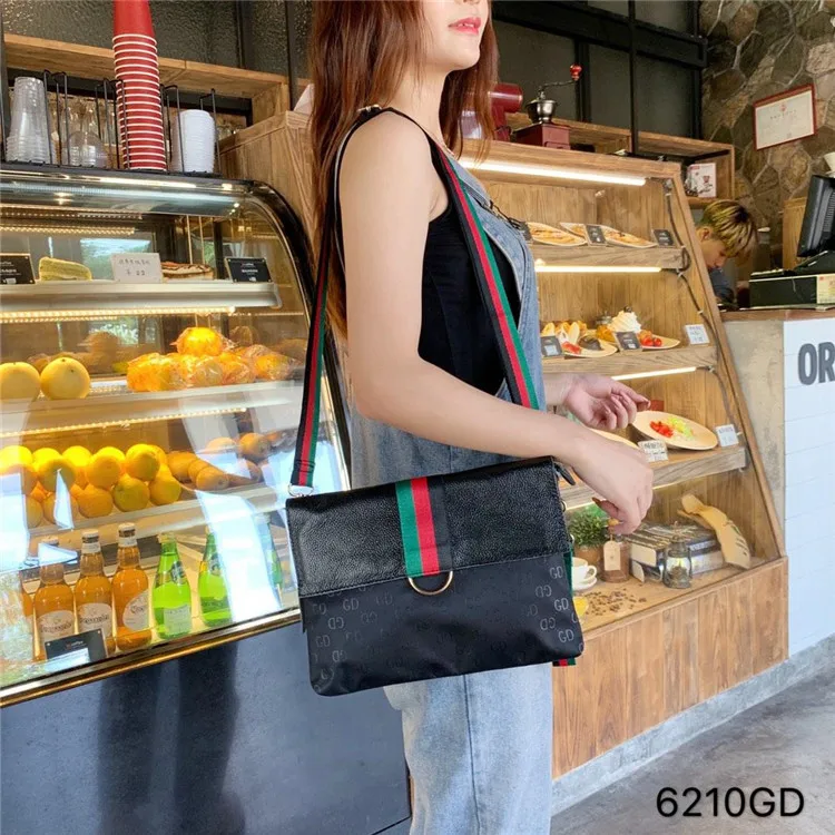 

2019 New Style Embossed Leather Clutch Bag Women's Casual Korean-style Fashion Shoulder Bag Simple Versatile Mini Bag