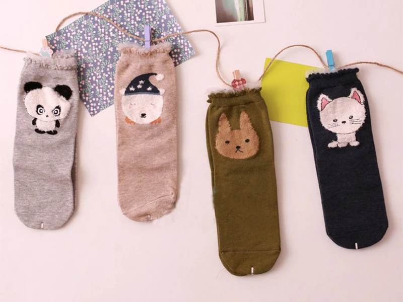

Japanese Women Socks Kawaii Harajuku Cute Cat Socks Patterned Socks Cartoon Cat Funny Socks Ladies Cotton Shallow Socks