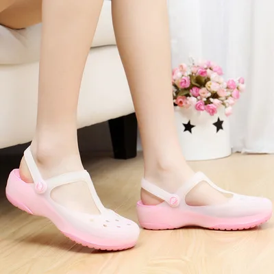 

2019summer jelly shoes hole shoes female discoloration Mary Jane beach shoes nurse small white shoes leisure cool white