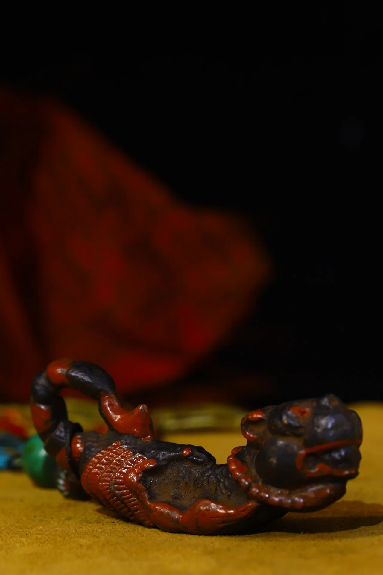 

3”Tibet Temple Collection Old Bronze Tracing Giant sun god Scorpion tail Genital head Pendant amulet Town House Exorcism
