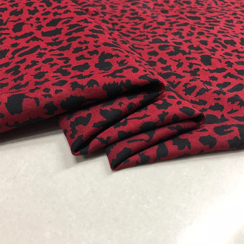 Limited edition autumn and winter stretch cotton knitted fabric high cartoon printing color thick dress | Дом и сад