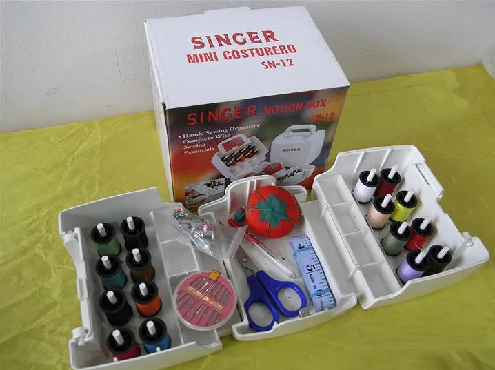 PROD 4000616528971 Vintage SINGER HOMECHEST SEWING BOX Notions Supplies
Thread Sides open SINGER Notion Box SN-12 White
