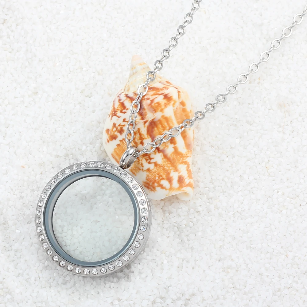 拧盖带钻玻璃项链场景图3