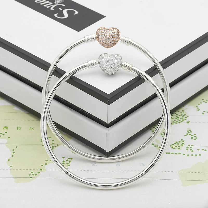 

wholesale DIY jewelry accessories heart with AAA zircon closed bracelet plated silver bangle for women gift