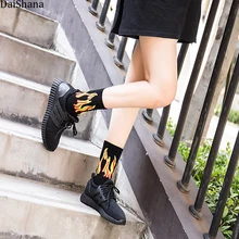 Мужские и женские модные хип-хоп носки хараюку фиолетового цвета с пламенем и фонариком, горячее тепло, Calceines Mujer, уличные хлопковые носки для скейтборда