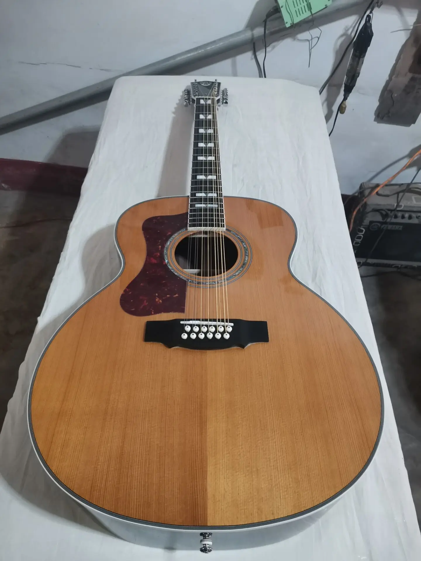 Бесплатная доставка ebony F512 Джамбо гитара с левой рукой 12 струн акустическая