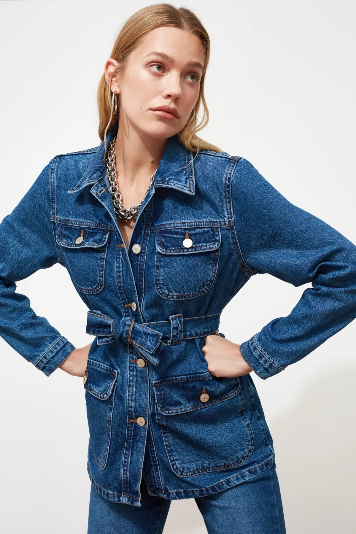 Джинсовая куртка с арочными карманами TWOSS21CE0126 | Женская одежда