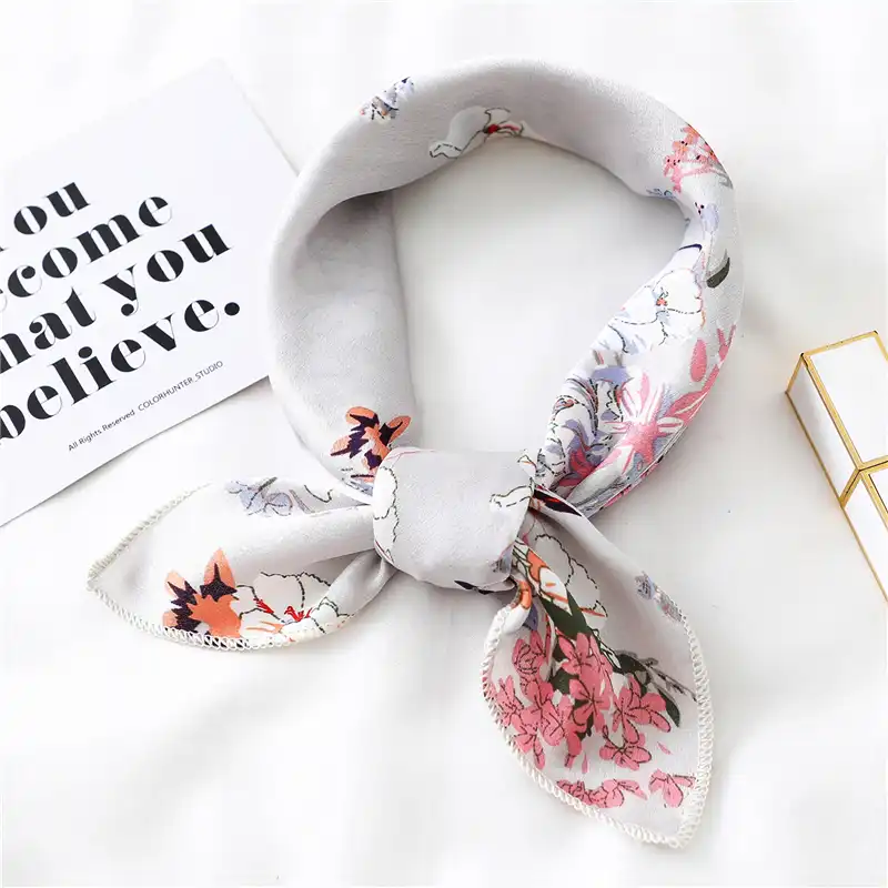 新 スモール女性スカーフファッション夏シルクのスカーフ 正方形エレガントなヘッドネック感触サテンスカーフスキニーレトロヘアネクタイバンド レディース スカーフ Aliexpress