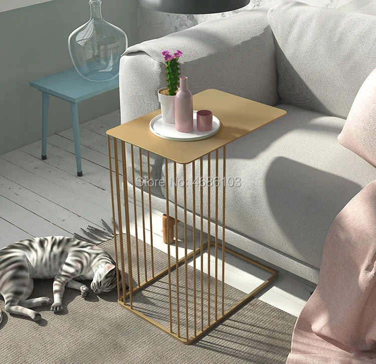  Luxury gold Creative wrought iron coffee table modern minimalist small table bedroom bedside table 