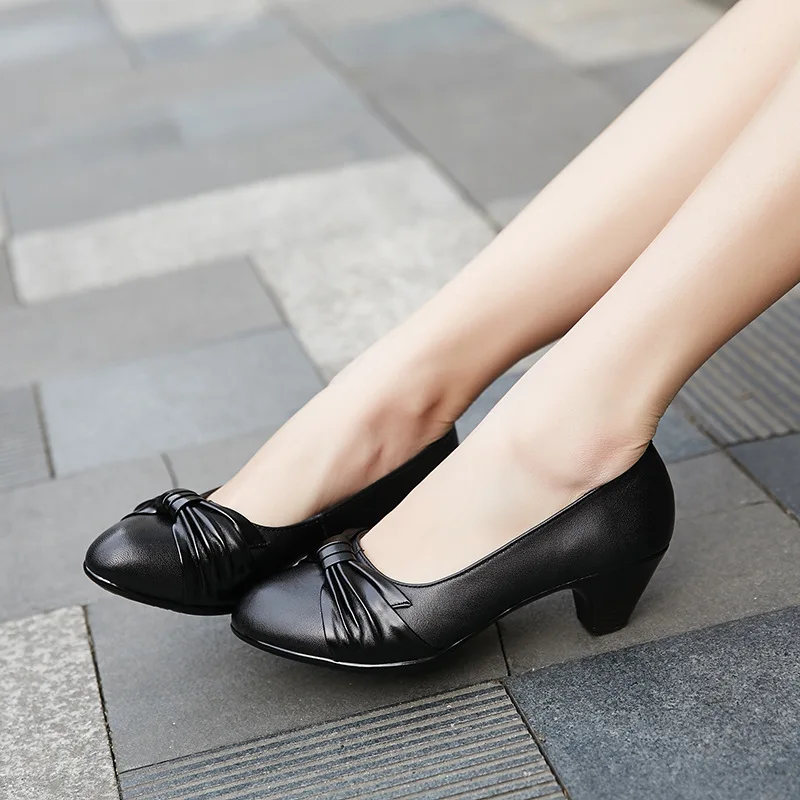 

2017 New Style Genuine Leather Large Size WOMEN'S Shoes Kitten Heels Full-grain Leather Shoes Ol Career Work Shoes