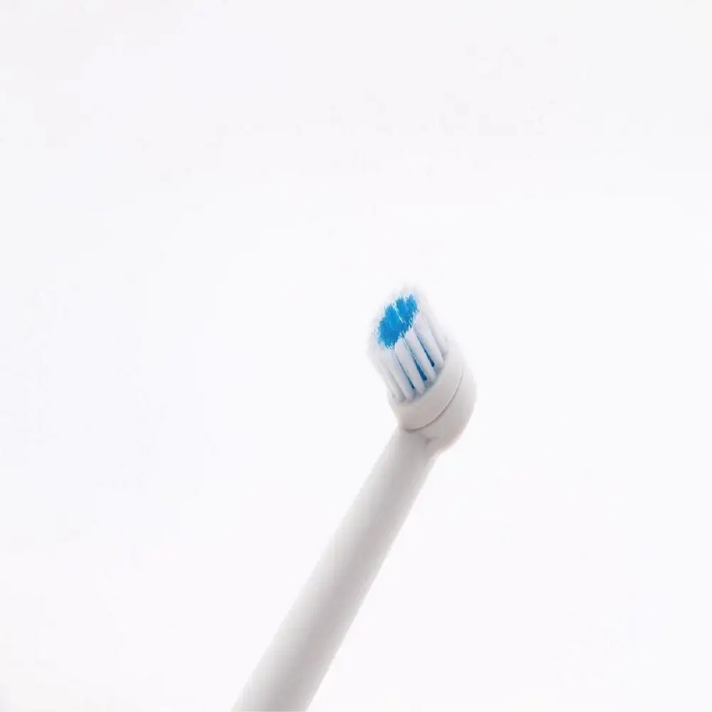 Tooth whitening 1 Set Electric Toothbrush With 2 Brush Heads Battery Operated Oral Hygiene No Rechargeable Teeth Brush Tooth whitening 1 Set Electric Toothbrush With 2 Brush Heads Battery Operated Oral Hygiene No Rechargeable Teeth Brush