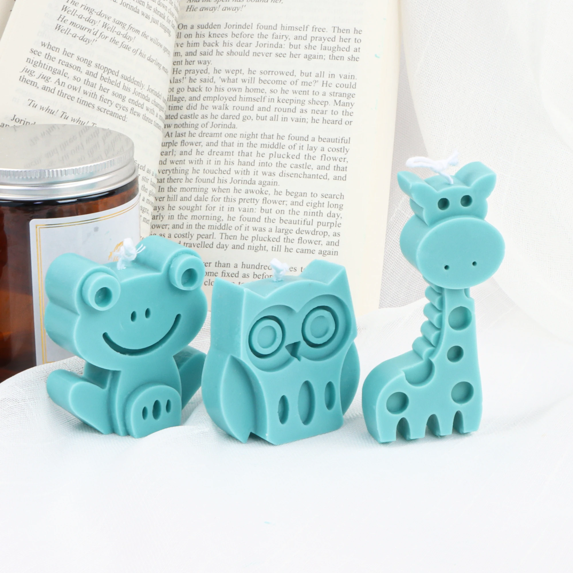 Soap Mould Tool Various Animal Shapes Sugar Craft Muffin Biscuit Bread Pudding Deesert Pan For Kids DIY Silicone Candle Mold soap mould