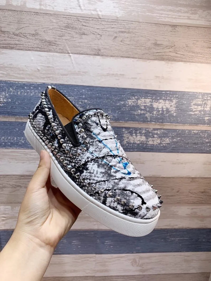 Кроссовки из натуральной кожи без шнуровки | Обувь