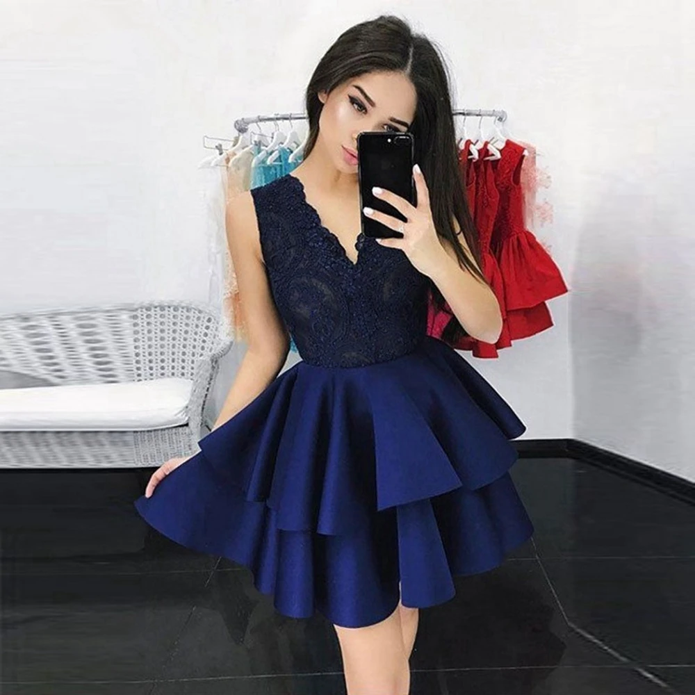 2024 ​Sexy V Neck Black Prom Dresses Formal Party Short Prom Dresses Ruffles Evening Vestidos De Gala Women Graduation Gowns