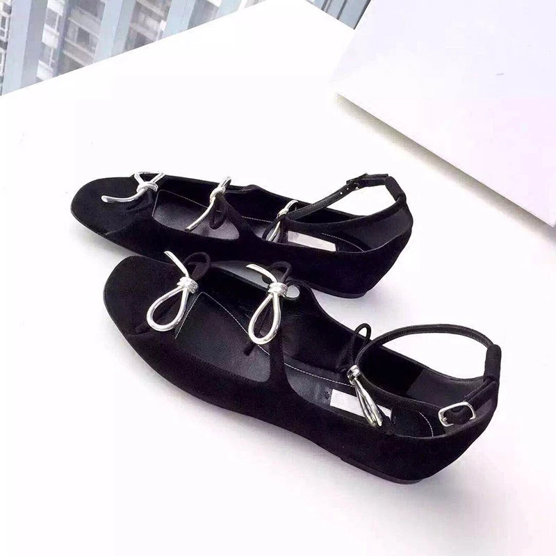 Лидер продаж года; брендовая дизайнерская обувь; zapatos mujer; украшенная бабочкой; Chaussures Femmes; женские туфли на плоской подошве с пряжкой; шикарные туфли с открытым носком