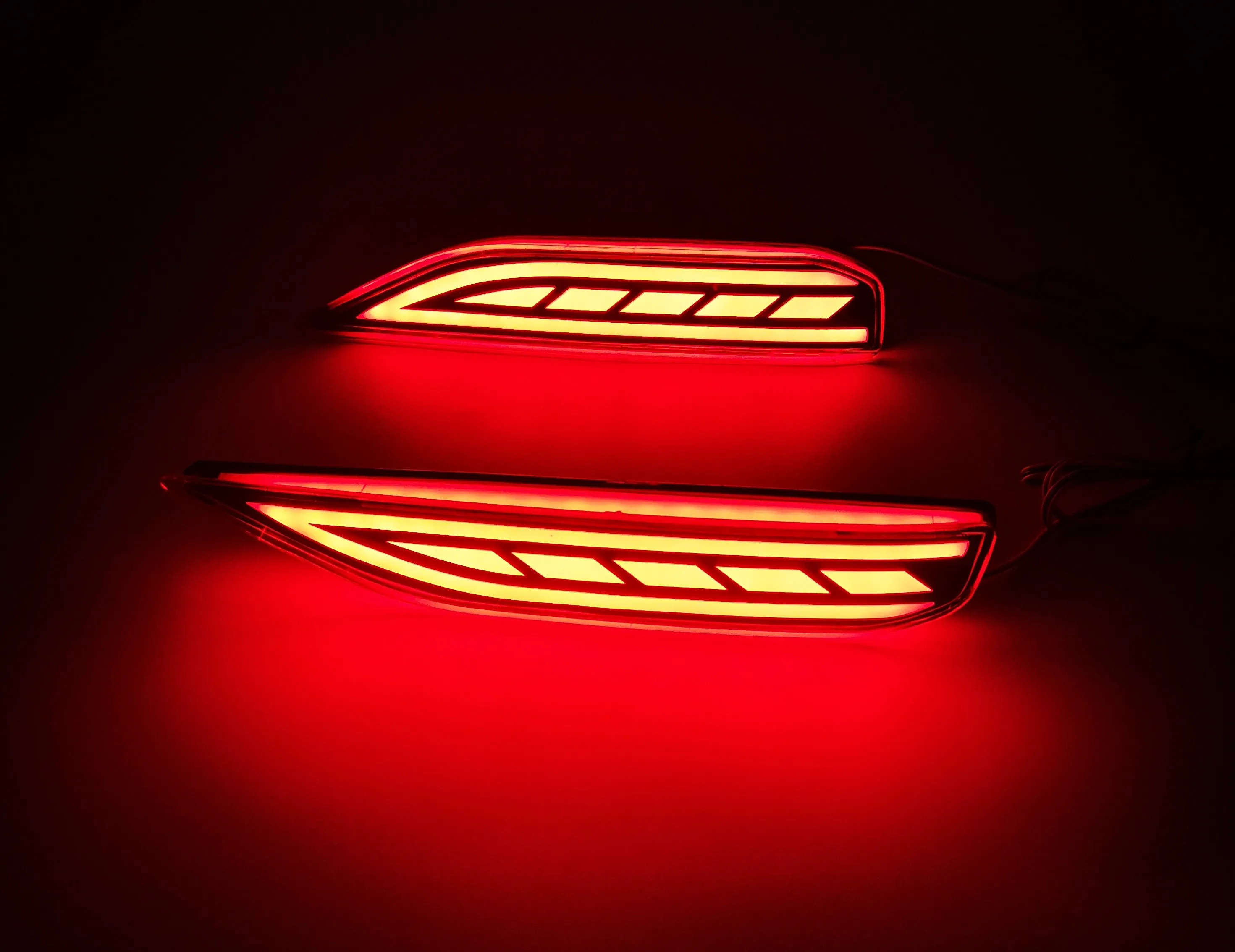 Car flashing 2PCS Tail Rear Bumper Light Lamp LED Rear Bumper Reflector Brake Light Lamp For Mitsubishi xpander
