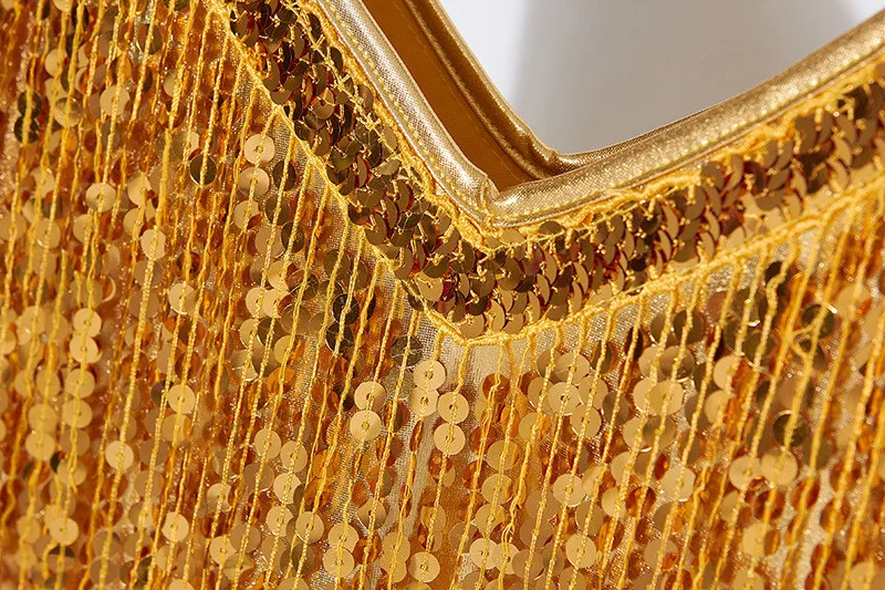 4672441381_1569414696