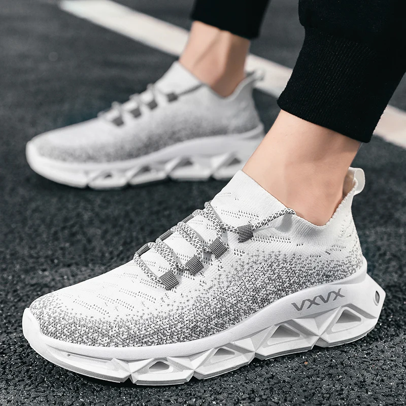 

New Luminous mesh lightweight lace-up shoes trendy fashion men's shoes outdoor casual shoes Sport shoes Mens Breathable Sneakers