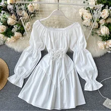 Robe courte à bandes style rétro gothique pour femmes, blanche et noire, épaules dénudées, manches bouffantes, style coréen, collection automne 2020