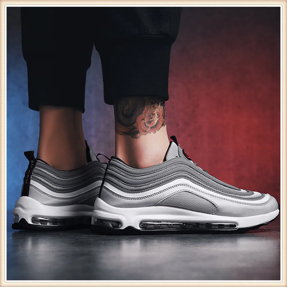 SNEAKER xq11