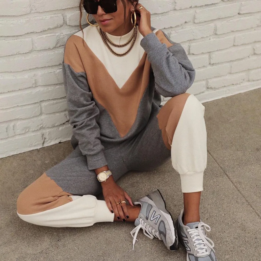 Casual Women Stripe Fleece Two Piece Set 2022 Patchwork Loose Suit Pullover O-neck Sweatshirt And Elastic Waist Pants Tracksuit pant suits for older ladies