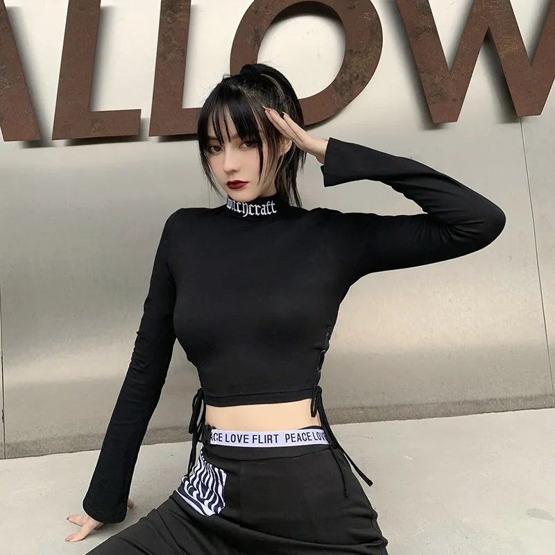 Gothic Style Female Black Crop Top Long-sleeved Letter Printed Tight-fitting T-shirt Short Lace-up Pullover 2020 Party Wear