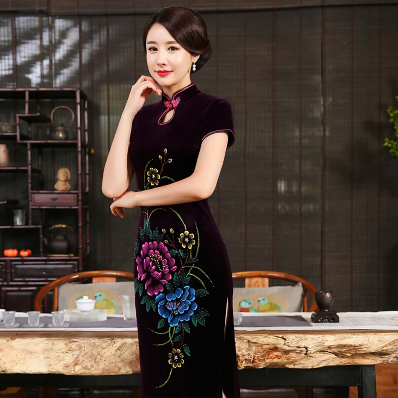 Короткий рукав велюр Cheongsam для традиционный, для китаянок с воротником «Мандарин», высокая платье Ципао с разрезом с вышивкой пикантные Вечеринка платье