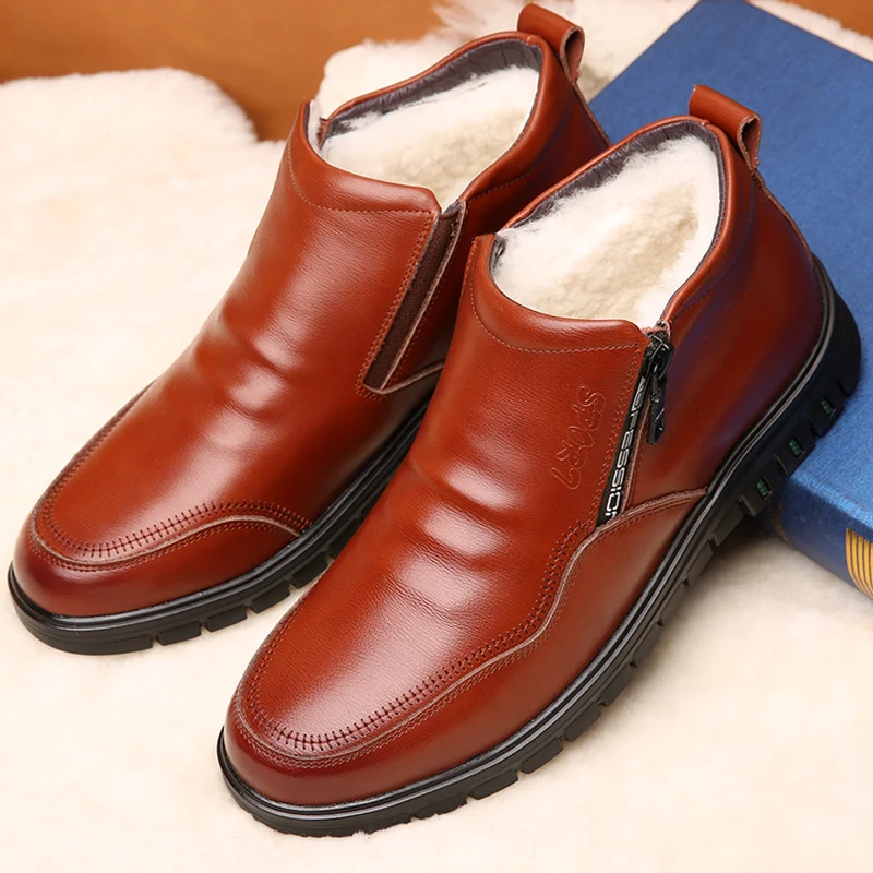 Зимние мужские белые ботинки из натуральной кожи на овечьем меху; британский стиль; Теплая Повседневная обувь с высоким берцем из хлопка; обувь на молнии сбоку - Цвет: BROWN  PLUSH