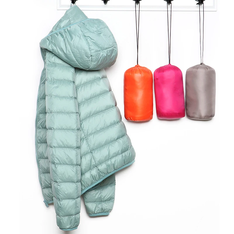 90% Ultra-luz de talla grande fino algodón Down chaqueta 2019 mujeres Otoño Invierno corto con capucha cálido blanco plumón de pato ropa mujer