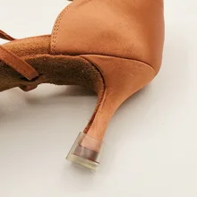 Латинская танцевальная обувь Каблук Протектор 5/7 см