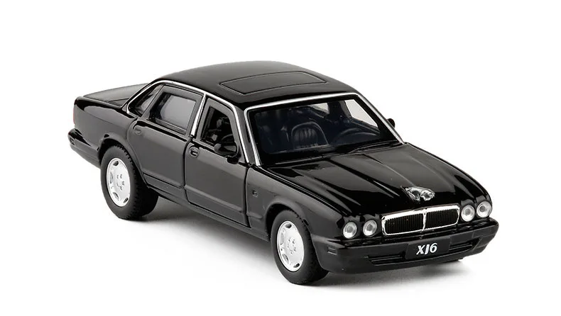 1/36 04 XJ6 Моделирование игрушечных транспортных средств Сплав Вытяните назад мини-автомобиль Реплика авторизованные оригинальные фабричные модельные игрушки, коллекционные - Цвет: Черный