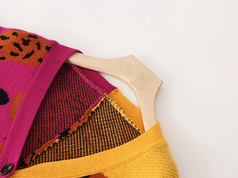 Autumn Color Patchwork Cardigan Knitted Sweater Long Sleeve Banana Stitching Printing V-neck Female Outerwear TA1107