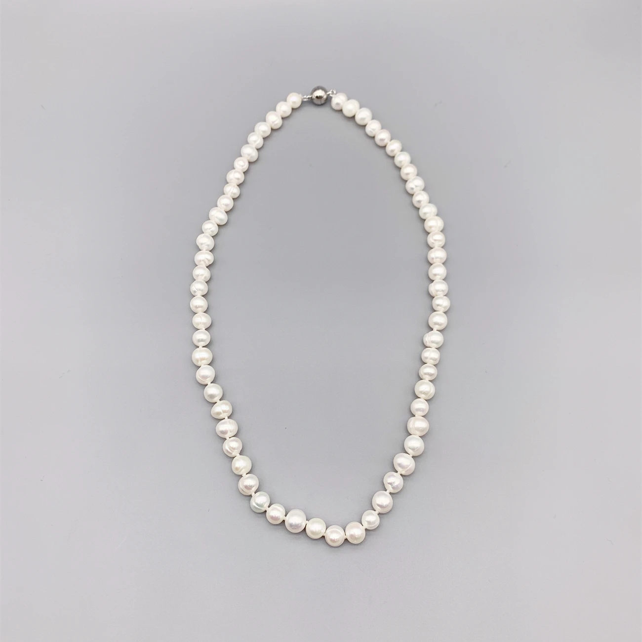8 mm Classic Freshwater Pearl Necklace with Magnetic Clasp
