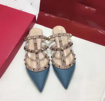 

2020 New Home Rivets Shoes Black Red Women's Sandals and Slippers Pointed Flat Shoes Leather Fashion Shallow Sandals Without Box