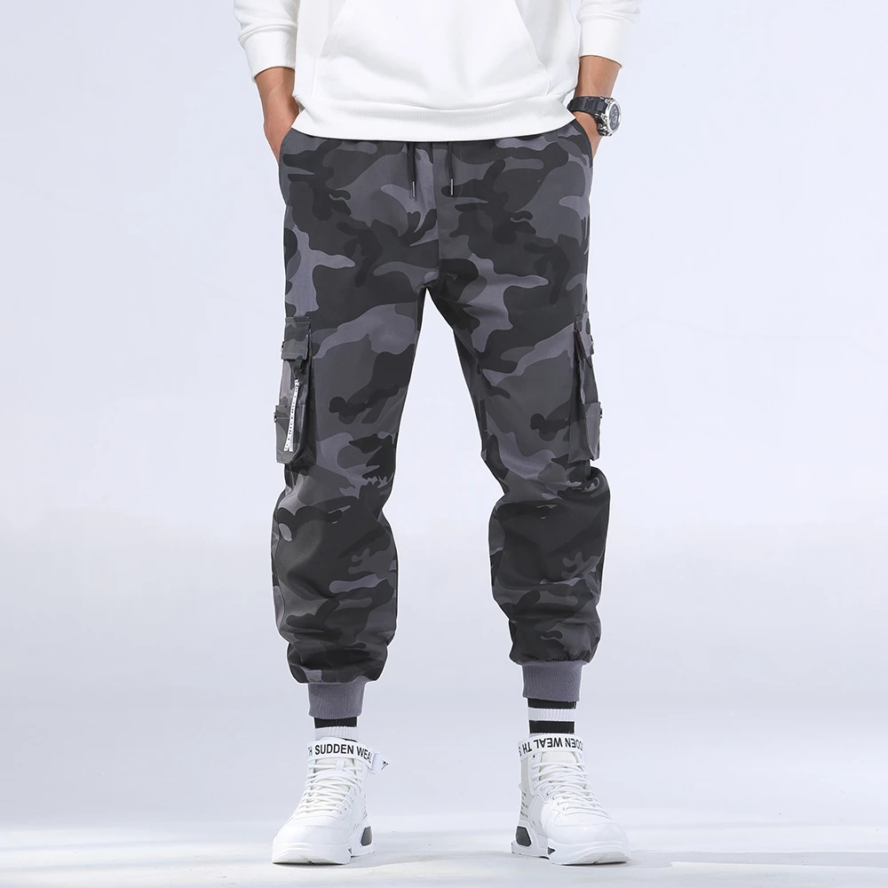 Pantalon On From Mens Fashion Jeans, Mens Fashion Inspiration, Camo Pants  Outfit Men 