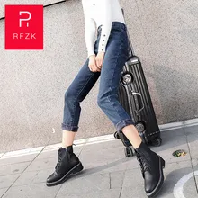 Rfzk Осенние новые джинсовые брюки женские свободные с высокой талией из хлопка с вышивкой тонкие женские Студенческие Брюки трендовые женские