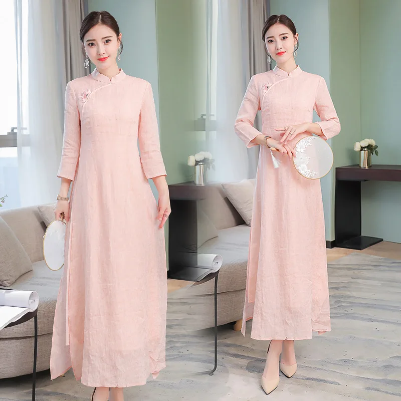 

Autumn And Winter Improved Chinese Style Retro Cheongsam Small Stand Collar Xie Jin Slit Embroidered Three-quarter-length Sleeve