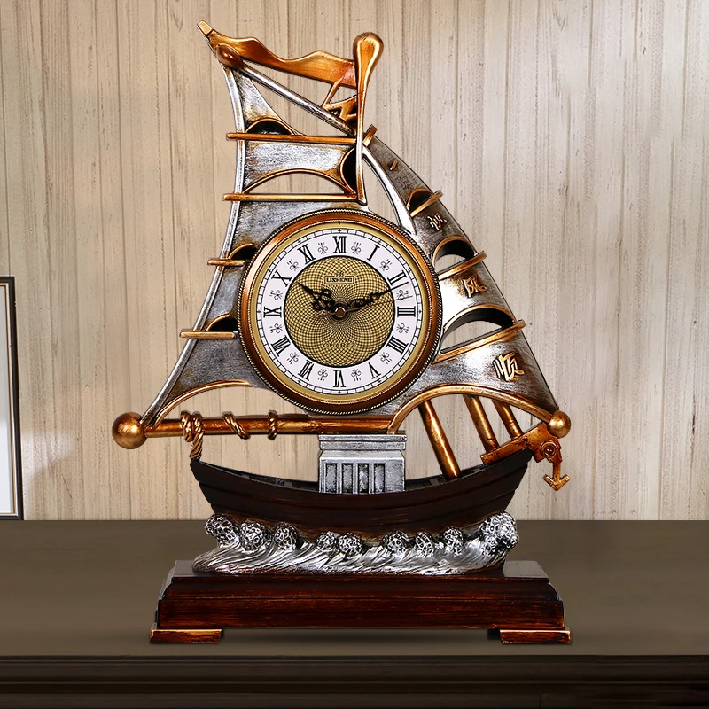 

Living Room Creative Clock Home Desktop Pendulum Clock Desktop Placed European Retro Craft Watches and Clocks Ornaments
