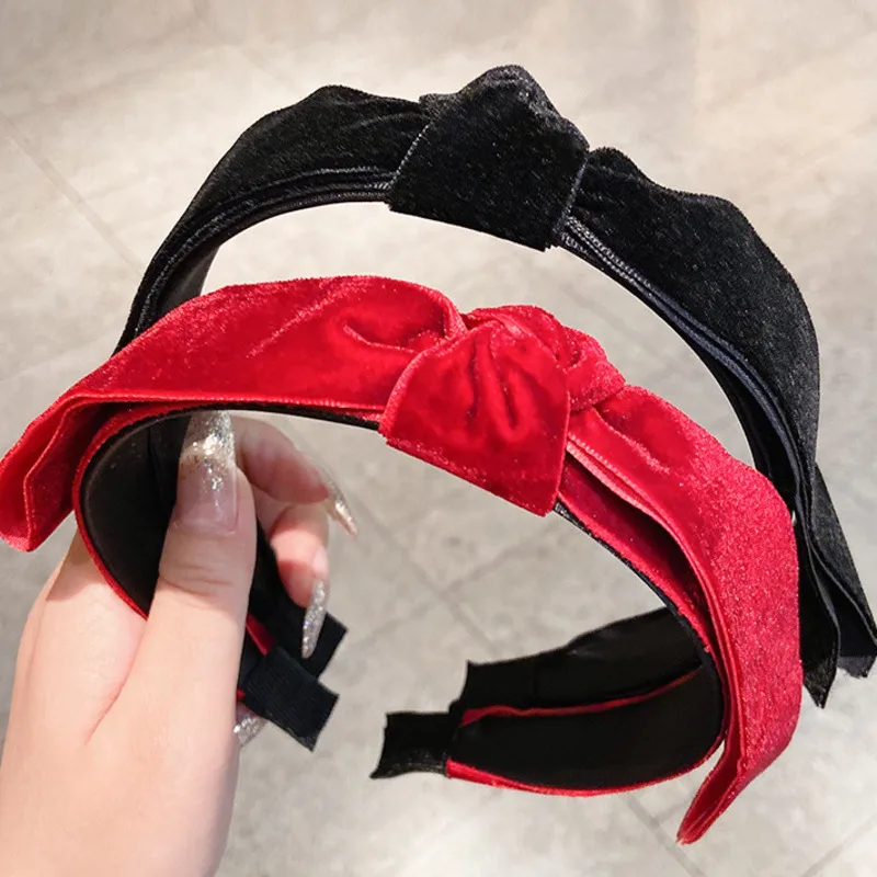 

[Xwen] 2020 New Girl Black Velvet Headband French Hair Band Bowknot Hairpin Bundle Hair Ornament Fashion Accessories OH2171