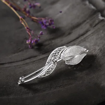 

Korean fashion flower plain brooch female suit temperament brooch simple pin autumn winter coat collar pin accessories