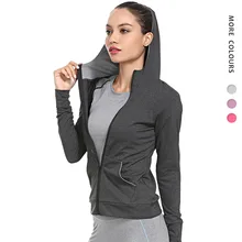 Новинка, Женская толстовка с капюшоном, куртки для йоги, контрастный цвет, быстросохнущая, тонкое женское спортивное пальто, высокая эластичность, дышащая толстовка, рубашки для бега