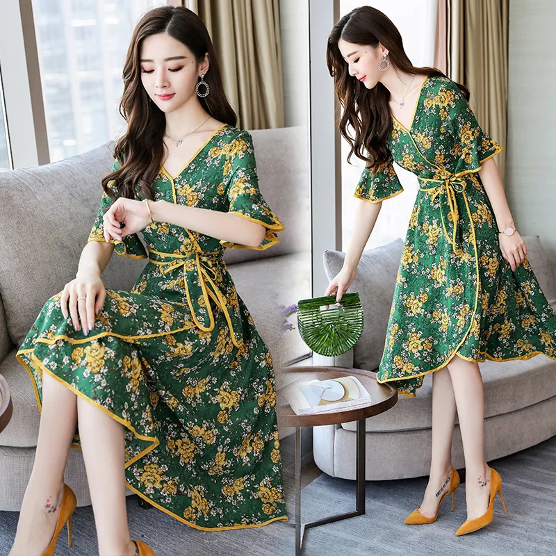 

2018 Summer Wear New Style Retro Dress Women's Bell Sleeve V-neck Ethnic-Style WOMEN'S Dress Printed Slim Fit Medium-length Skir