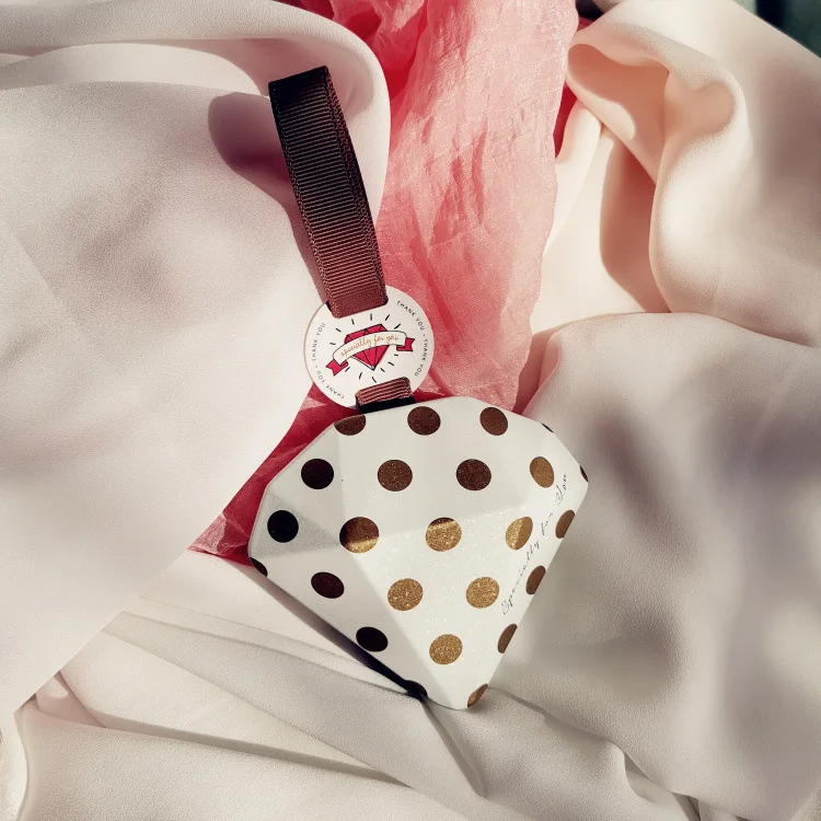 18462882668_1187239724