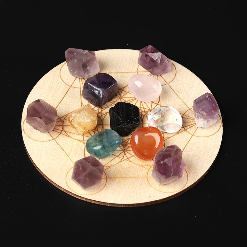 Натуральный кристалл дробленый камень смешанный с семью чакрами кварц + семь